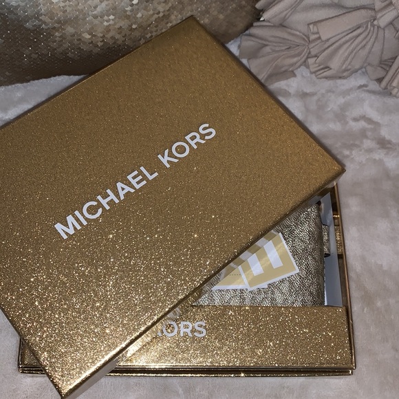 Michael Kors Women's Cambodia Logo Belt Bag Metallic Gold - Picture 5 of 6